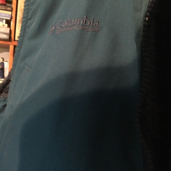 Columbia reversible teal vest - Picture 4 of 7